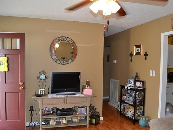4th image of 2326 Quillen Dr