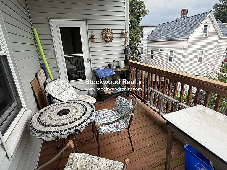 21 Lyon St #3 — Photo 7