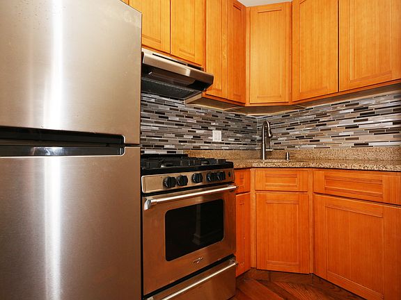 4th image of 1965 Bergen St APT 2A