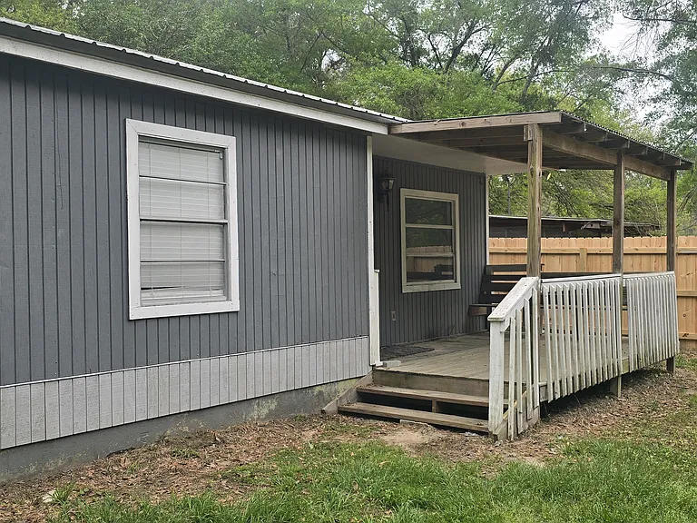 3254 Delarue Dr — Photo 2