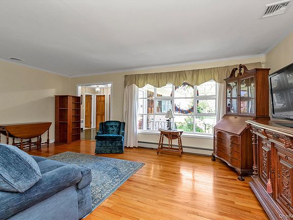 3rd image of 21 Hamilton Street