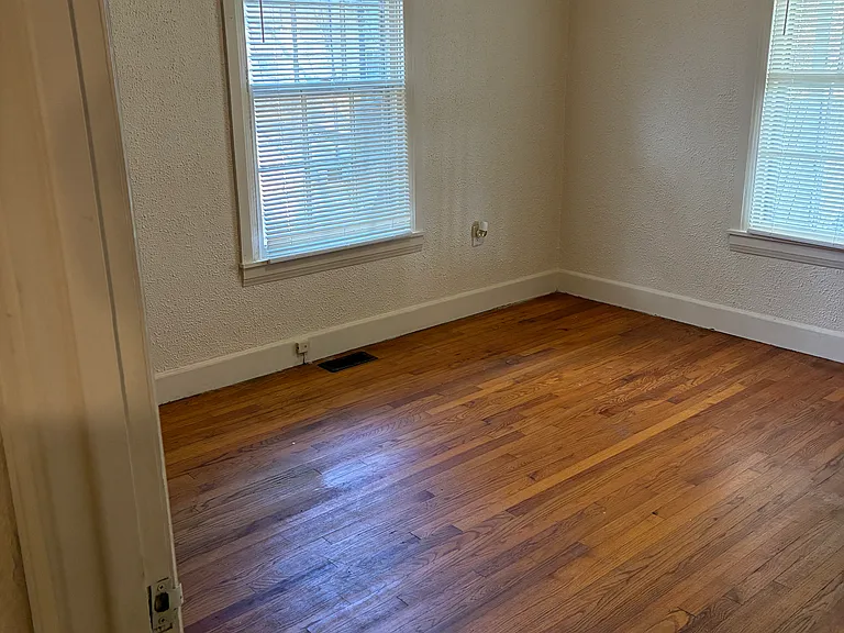 2312 Moss St — Photo 14