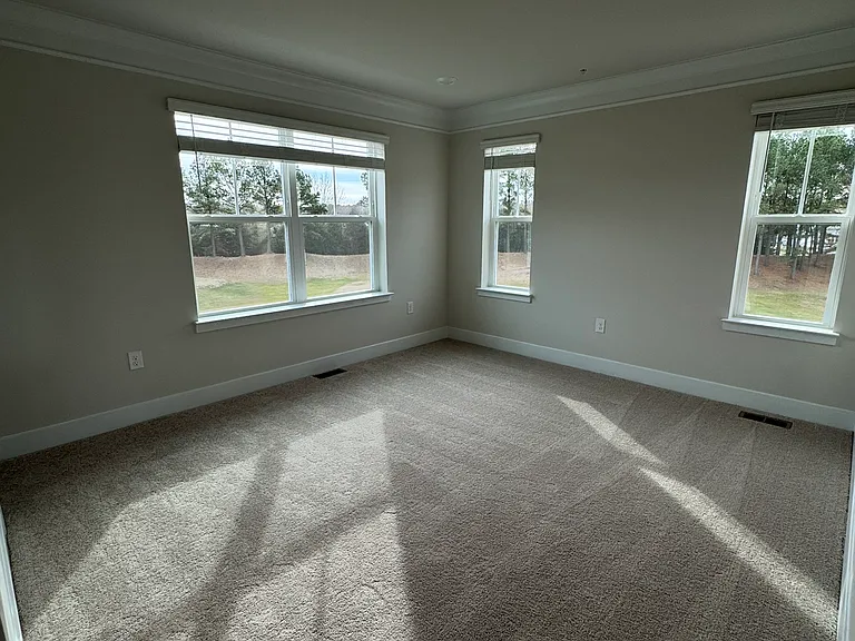 2214 Winterberry Ln — Photo 11