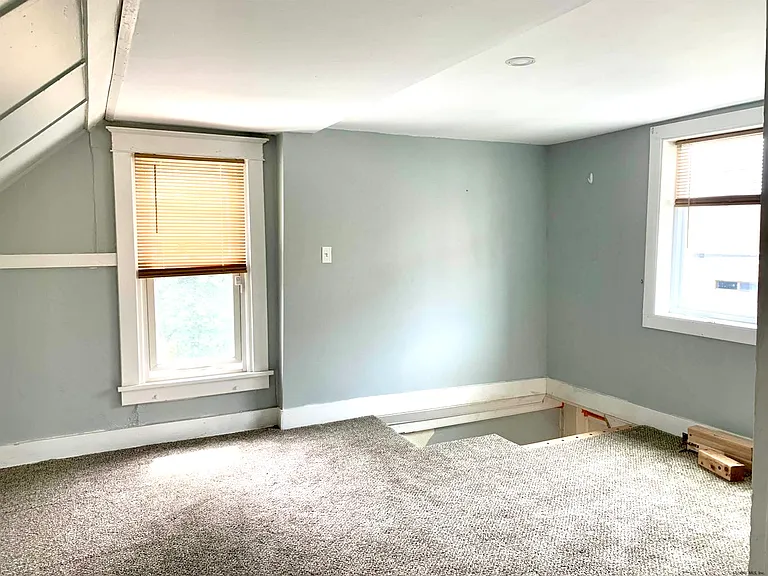 32 Wilmer Ave — Photo 17