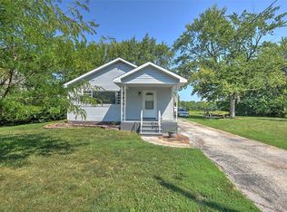 1656 W Garfield Ave, Decatur, IL 62526