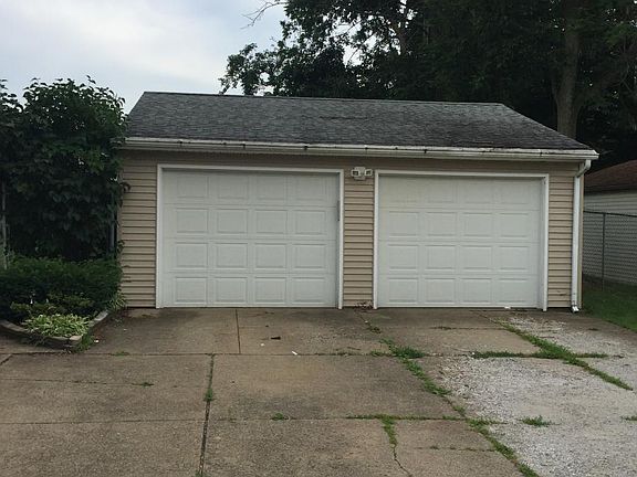 2nd image of 3903 Harvard St