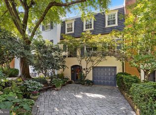 205 James Thurber Ct, Falls Church, VA 22046