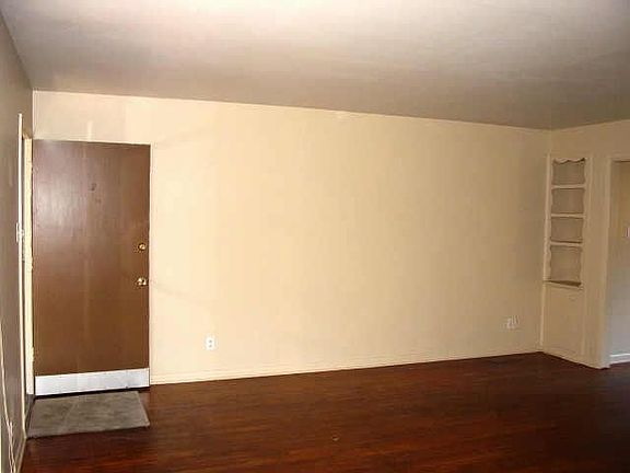 5th image of 1915 McDuffie St APT 1