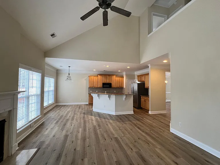 Spacious family Rm with a fire place