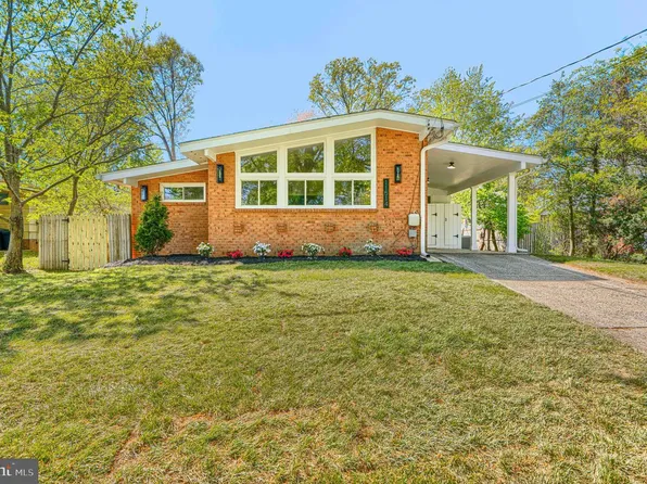 11514 Lovejoy St, Silver Spring, MD 20902