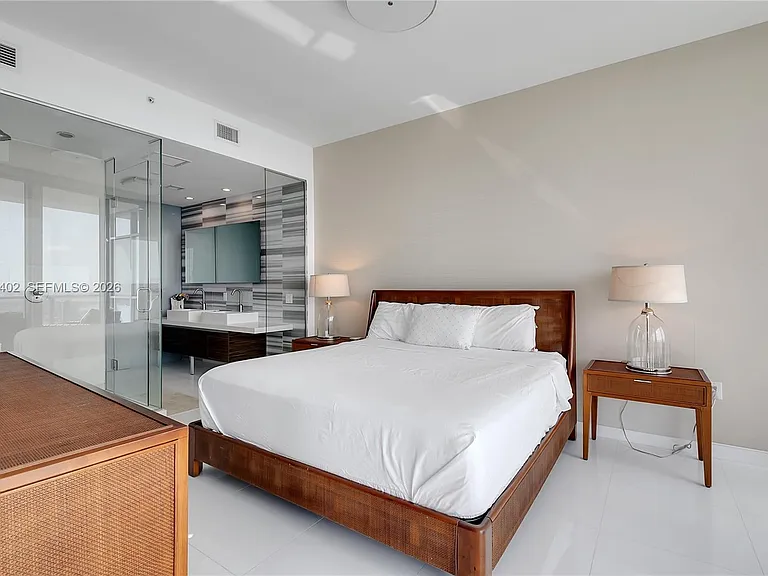 1100 Biscayne Blvd #3901 — Photo 10