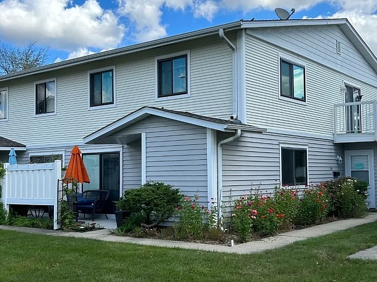 228 N Waterford Dr #12C — Photo 1