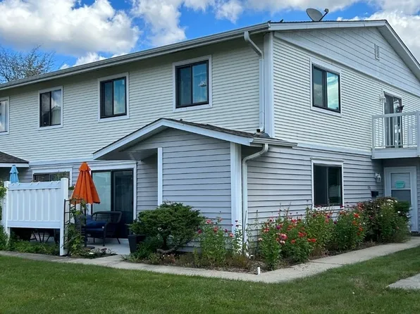 228 N Waterford Dr Unit 12C, Schaumburg, IL 60194