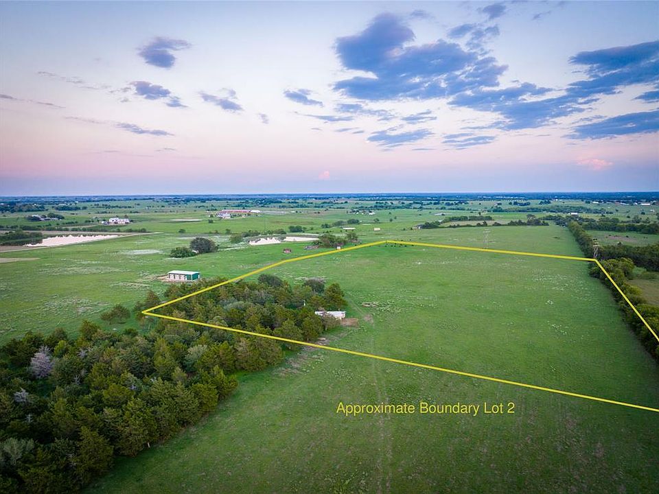 1st image of 305 Vineyard View Trl