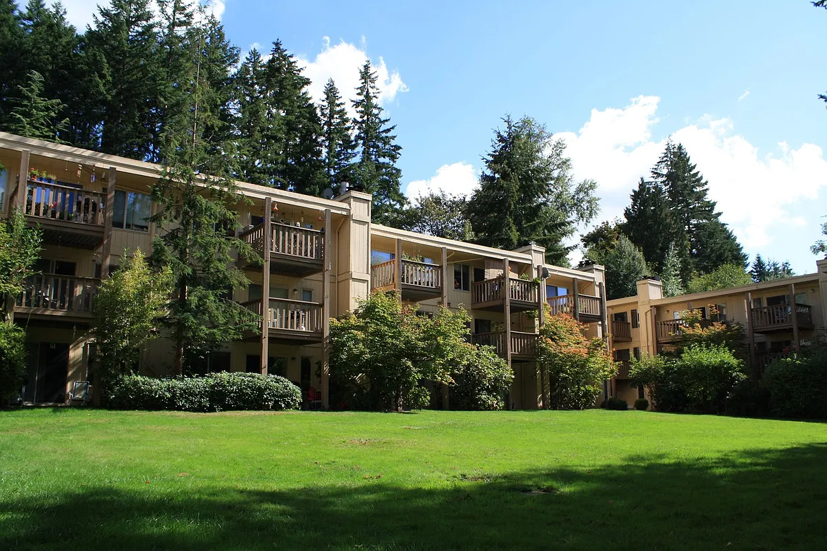 Building Photo - Willow Creek Apartments
