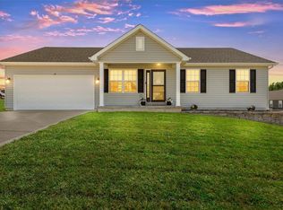14 Hollow Tree Ct, Winfield, MO 63389