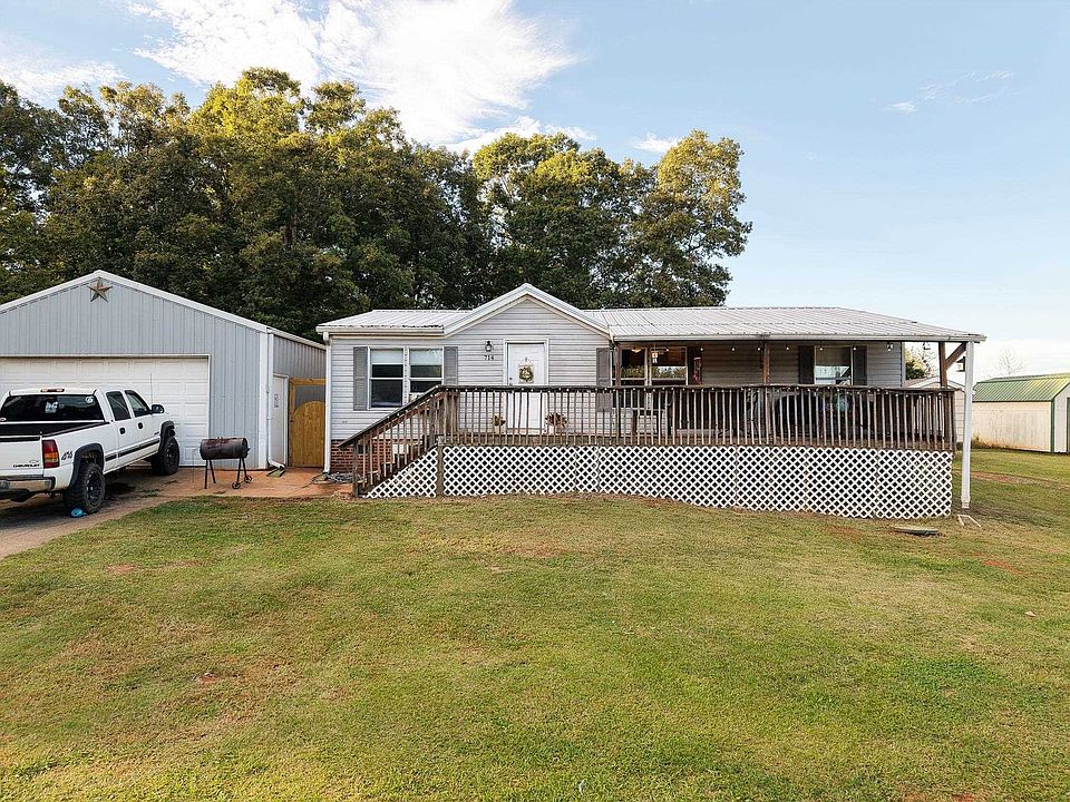 1st image of 714 Sapphire Ct