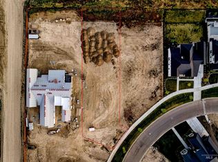 6263 Salmon Falls Ln, Star, ID 83669