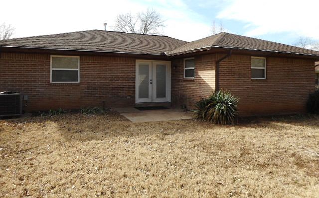 1st image of 2029 Elmhurst Dr