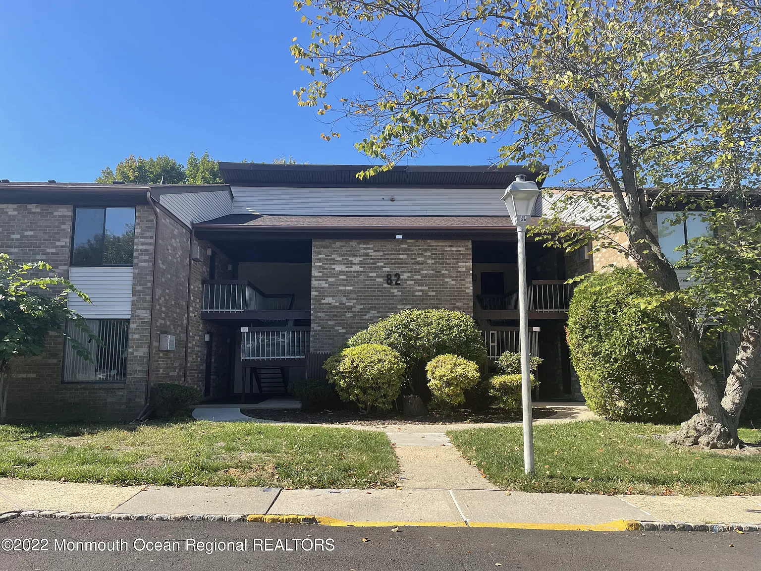 82 Amberly Dr Unit F photo 1