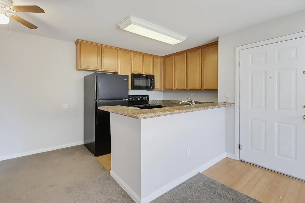 3454 Castle Glen Drive - 228 — Photo 4