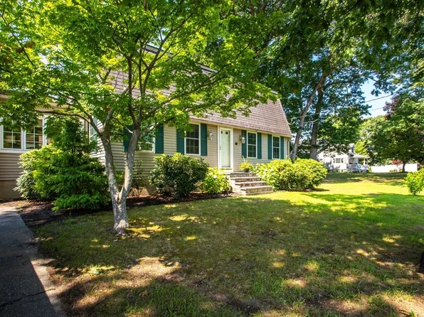 1 Hillside Ave, Burlington, MA 01803