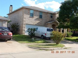 620 Silvertop Rd, Arlington, TX 76002