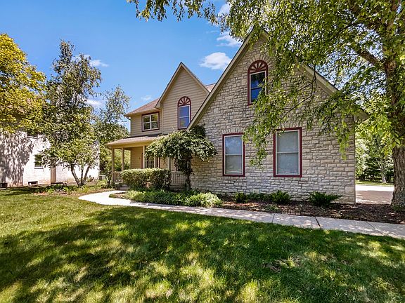 3rd image of 5929 Hunter Pl