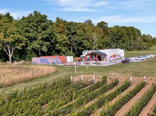 18055 Loyalist Pkwy, Prince Edward County, ON K0K2T0