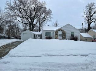 3041 Vane St, Omaha, NE 68112