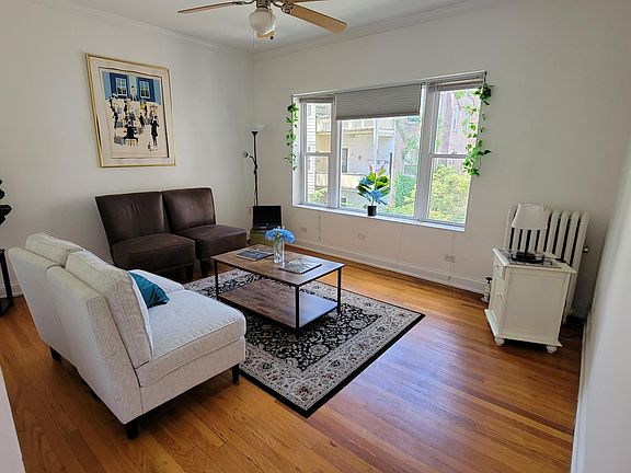 2nd image of 613 W Arlington Pl #2W