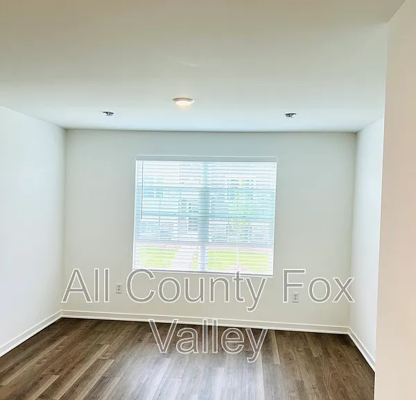 879 Briar Glen Ct — Photo 10