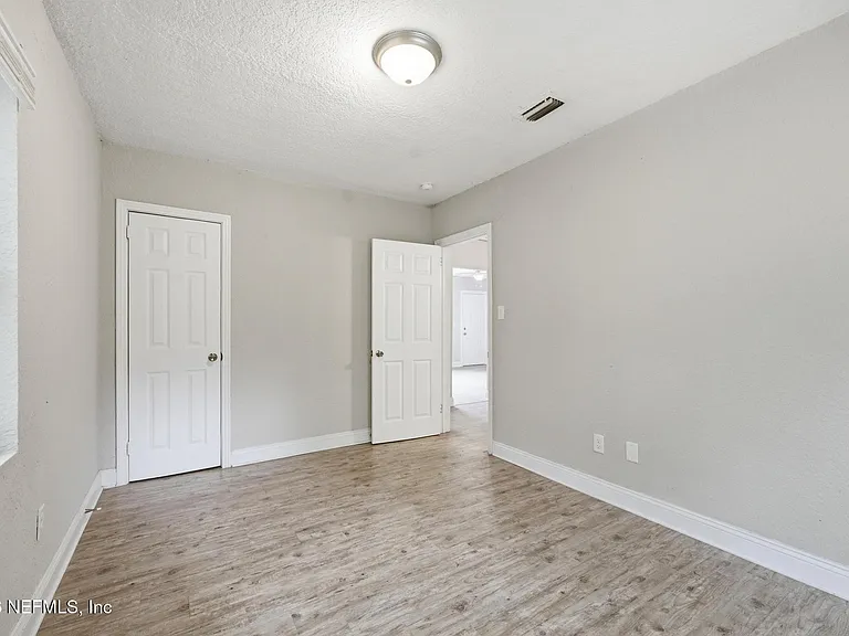 3055 2nd Street Cir — Photo 17
