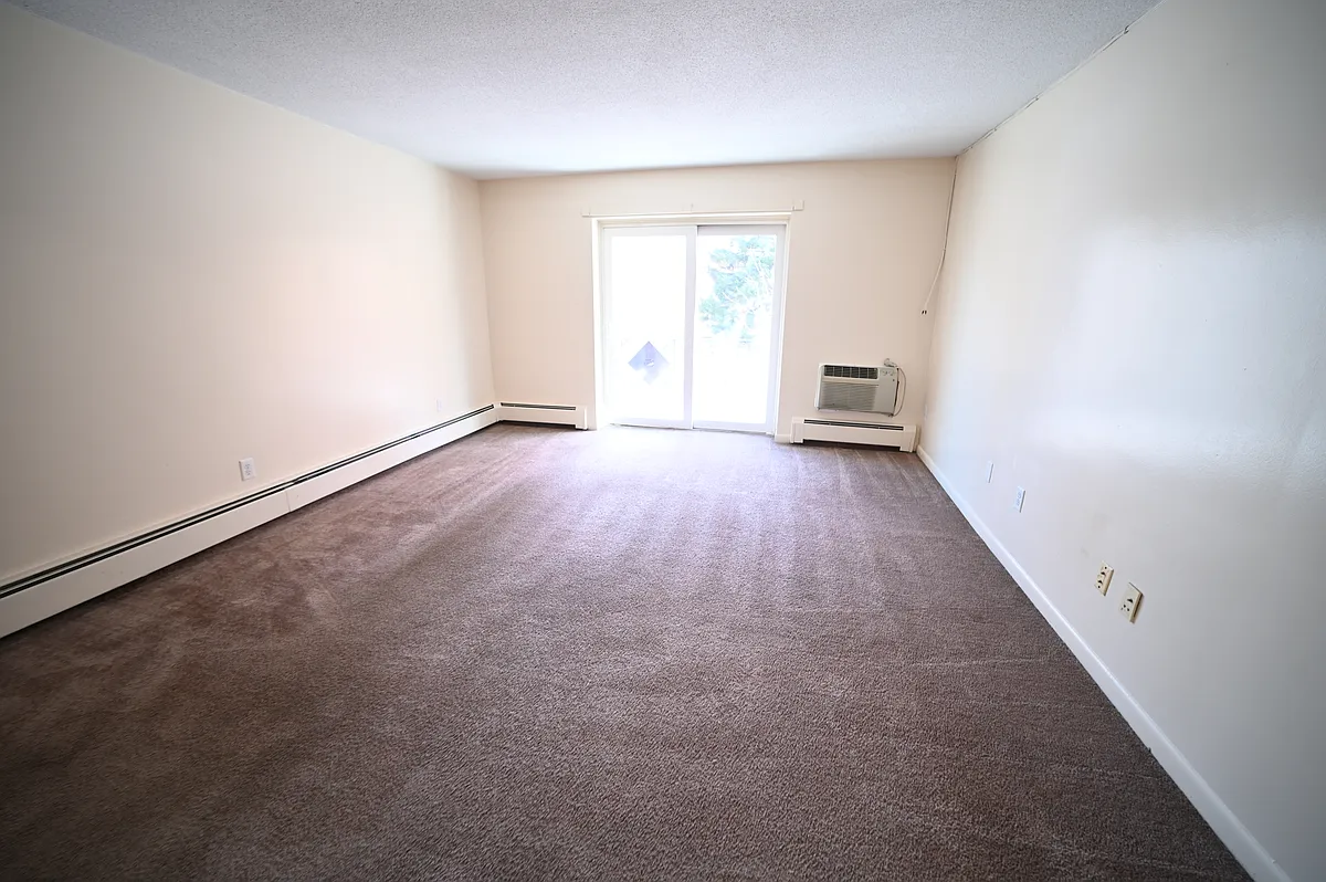 Building Photo - 2089 Dorchester Ave #10