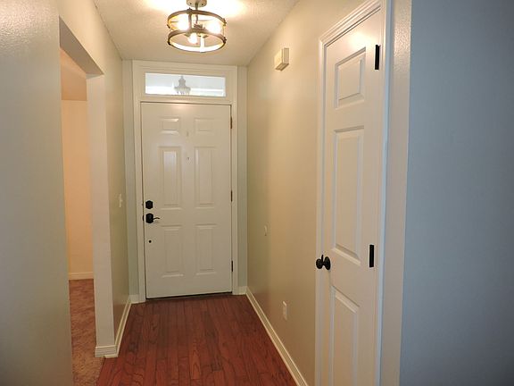 3rd image of 3002 Constantine Dr