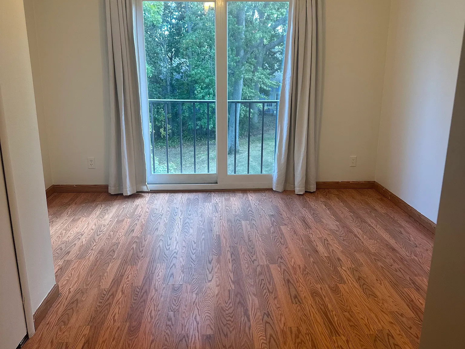 1667 Cedarwood Dr — Photo 4