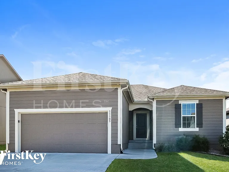 11105 Highview Rd — Photo 1