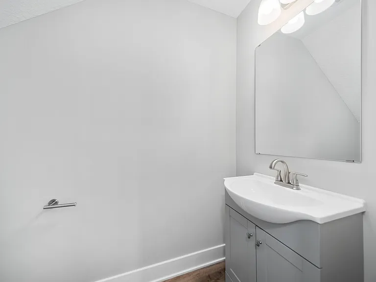 7005 Elzey St — Photo 13