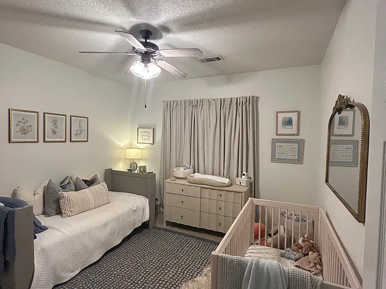1002 Scarlett Dr — Photo 4
