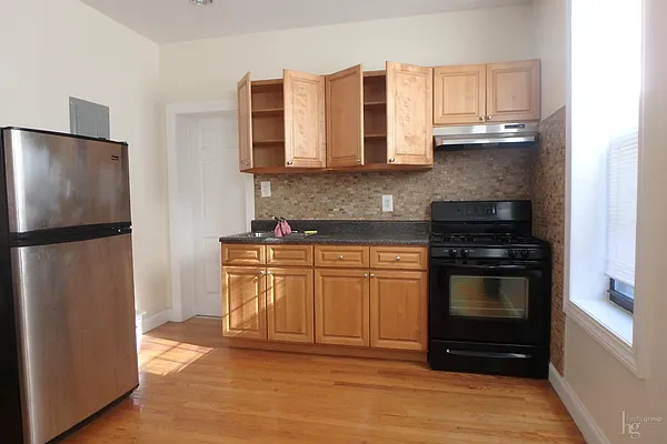 Rented by Hecht Group | media 17