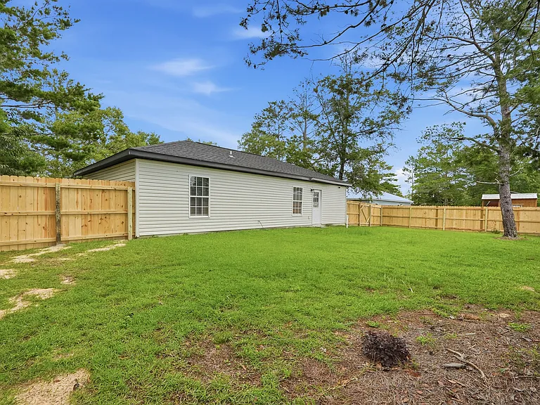 254 E Iris Ln — Photo 40