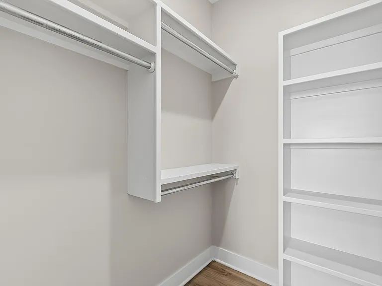 17133 W Lawson Cir — Photo 8