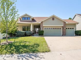 6814 Lewis Carroll Ct, Johnston, IA 50131