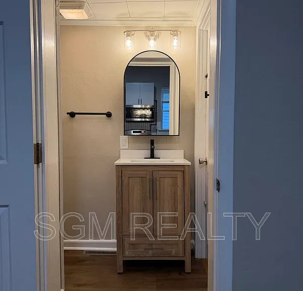 316 W Mill St #3 — Photo 6