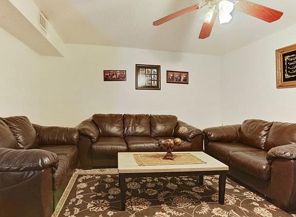 4th image of 2740 Mount Laurel Dr