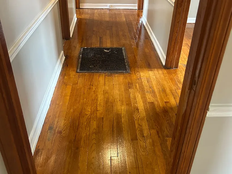 2563 Crescent Dr — Photo 1