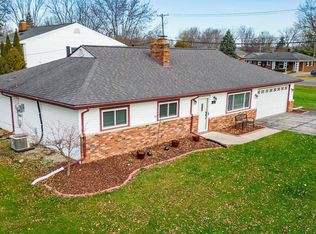 28250 Southpointe Rd, Grosse Ile, MI 48138