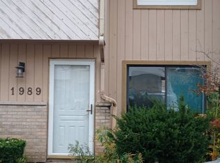 1989 Bennington Ct, Elgin, IL 60123