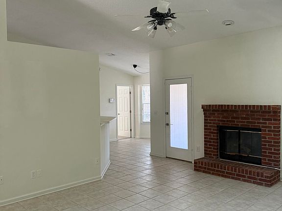 3rd image of 3041 MARBON ESTATES Court