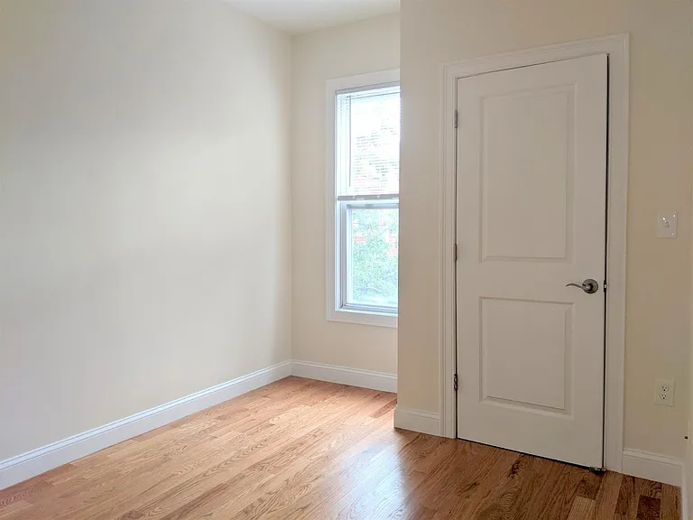 23 Thorndike St #1 — Photo 10